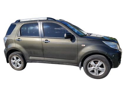 Daihatsu Terios (Light Green) SUV